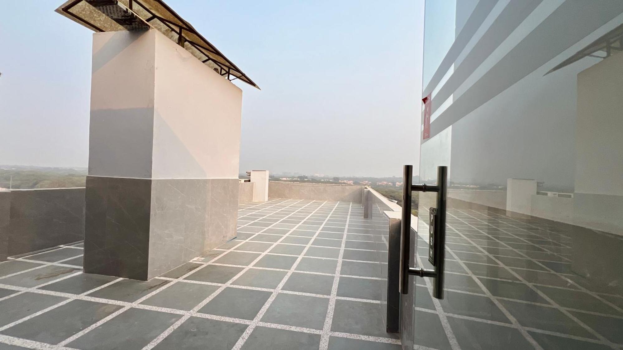 Aerovilla By Jmd Group Nova Deli Exterior foto